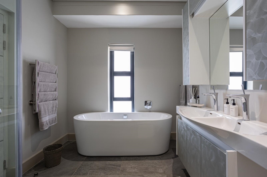 4 Bedroom Property for Sale in Paarl Western Cape